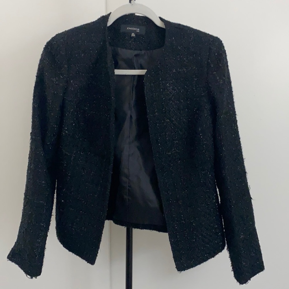 Chanel vibes blazer